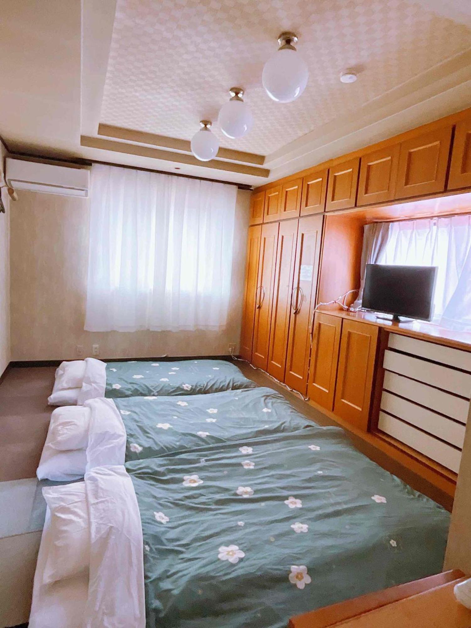 T&T Fujiyama Guest House Fujiyoshida Exteriör bild